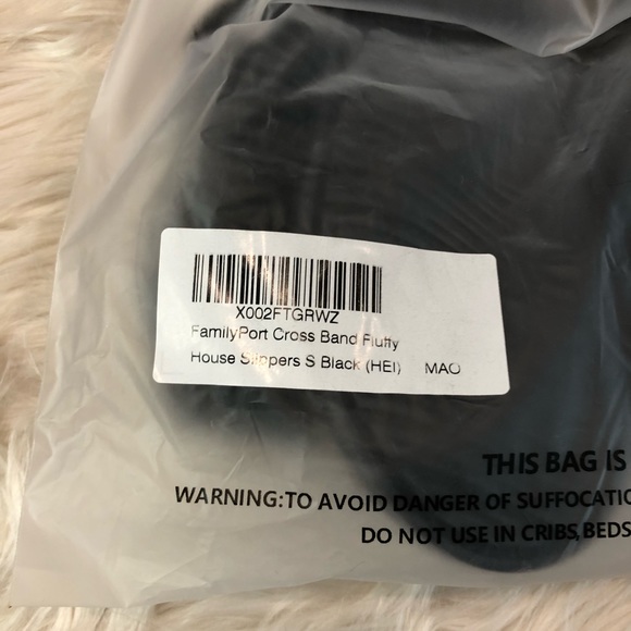 SLIPPERS Fluffy Slides Black Faux Fur, Cross Band Small - Picture 10 of 10